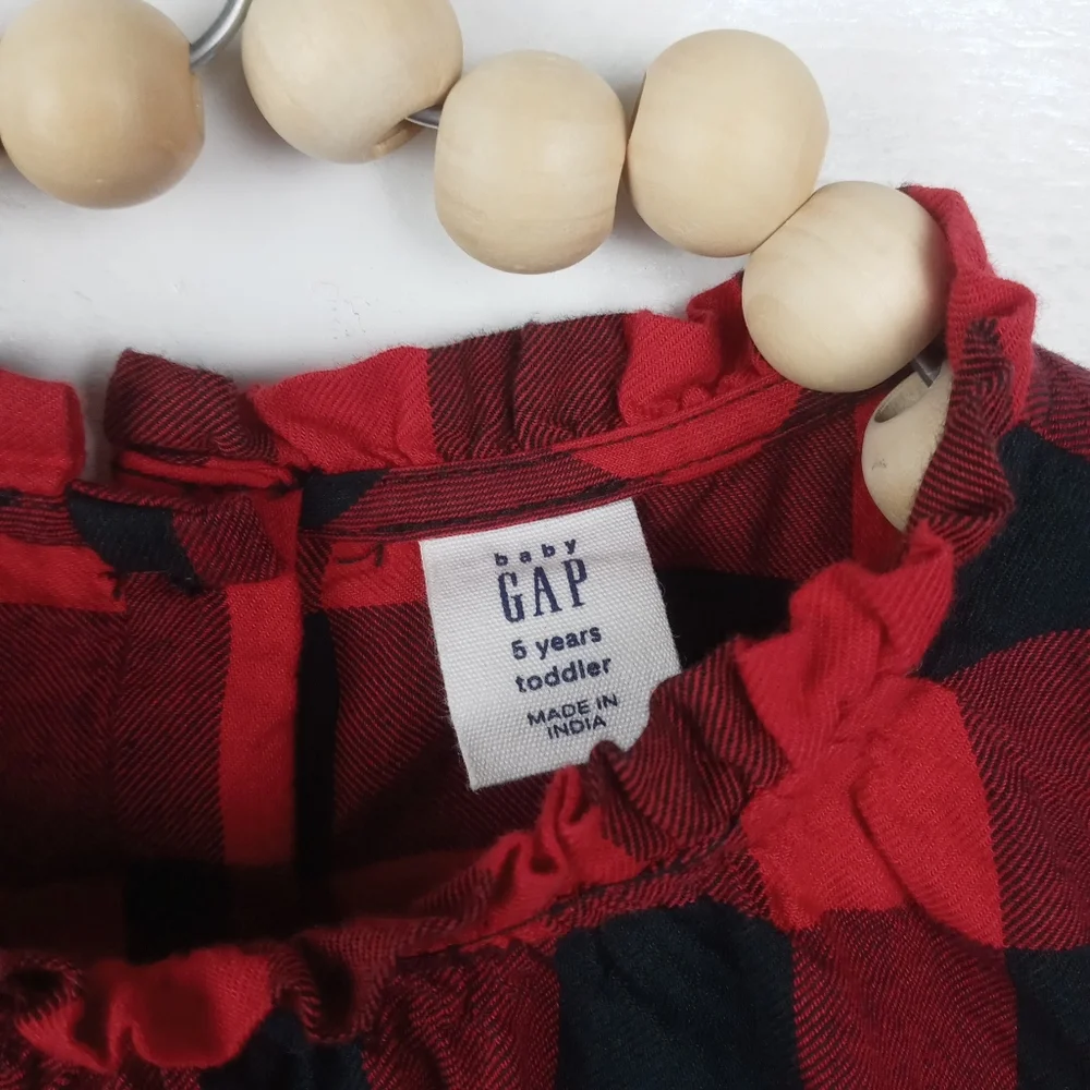Baby Gap girls size 5T buffalo check smock sleeve ruffle blouse red and black